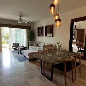 Beachfront 2 Bedroom In Playa Royale Resort, , Nuevo Vallarta México
